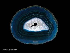 Agates en tranche (provenances diverses)