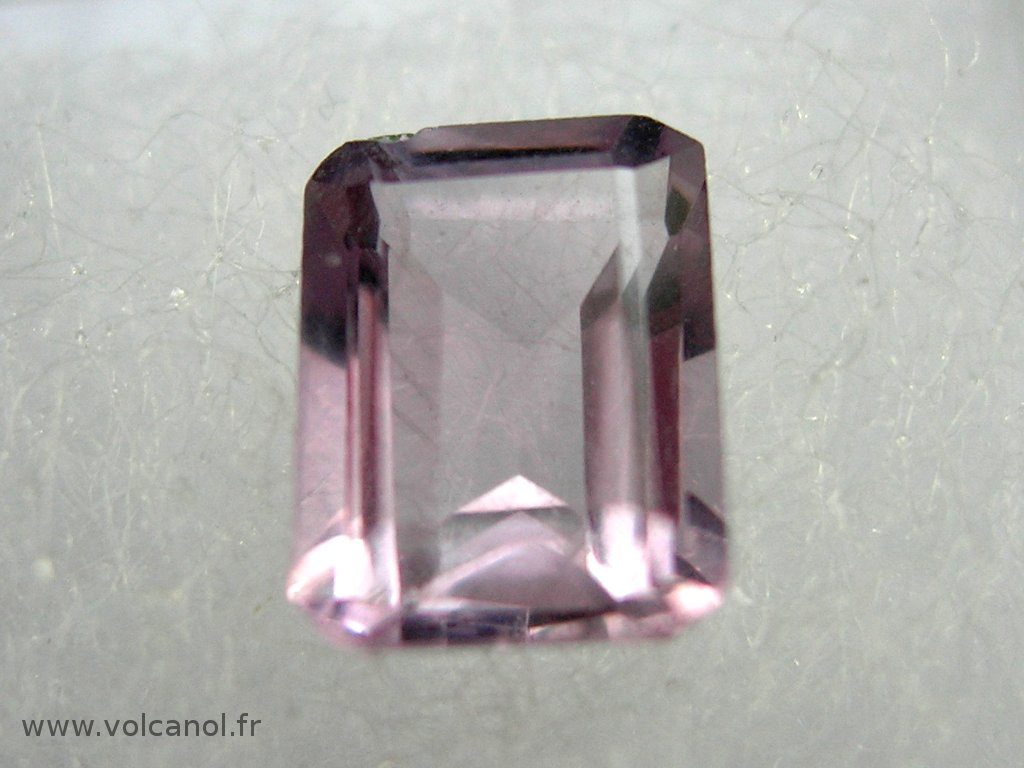 Améthyste taillée émeraude (Brésil)