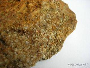 Fluorine de La Barre dans le Puy de Dôme (63, France)