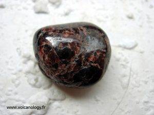 Grenat Almandin roulé (Provenance inconnue)