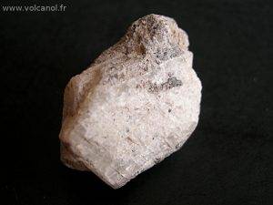 Sanidine maclée Carlsbad de Chastreix (Puy de Dôme, France)