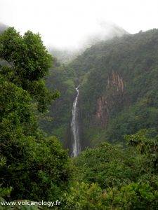 La seconde chute du Carbet à la Soufrière de Guadeloupe